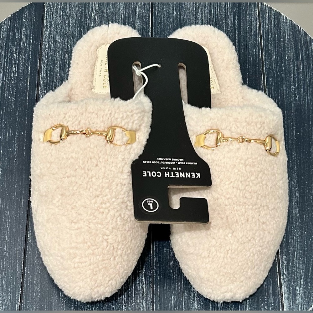 Kenneth Cole Slippers
